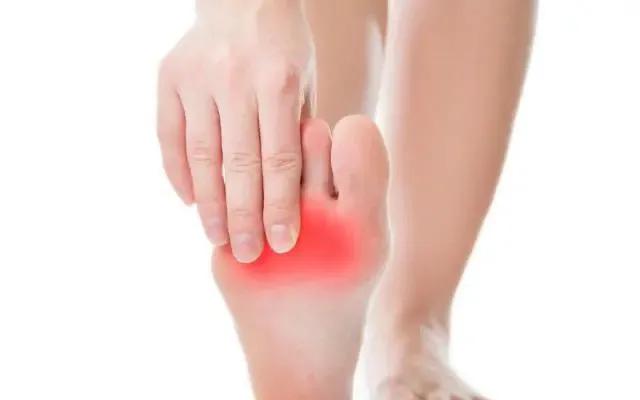 大病到来脚部先知,双脚出现几个症状大病就要来了