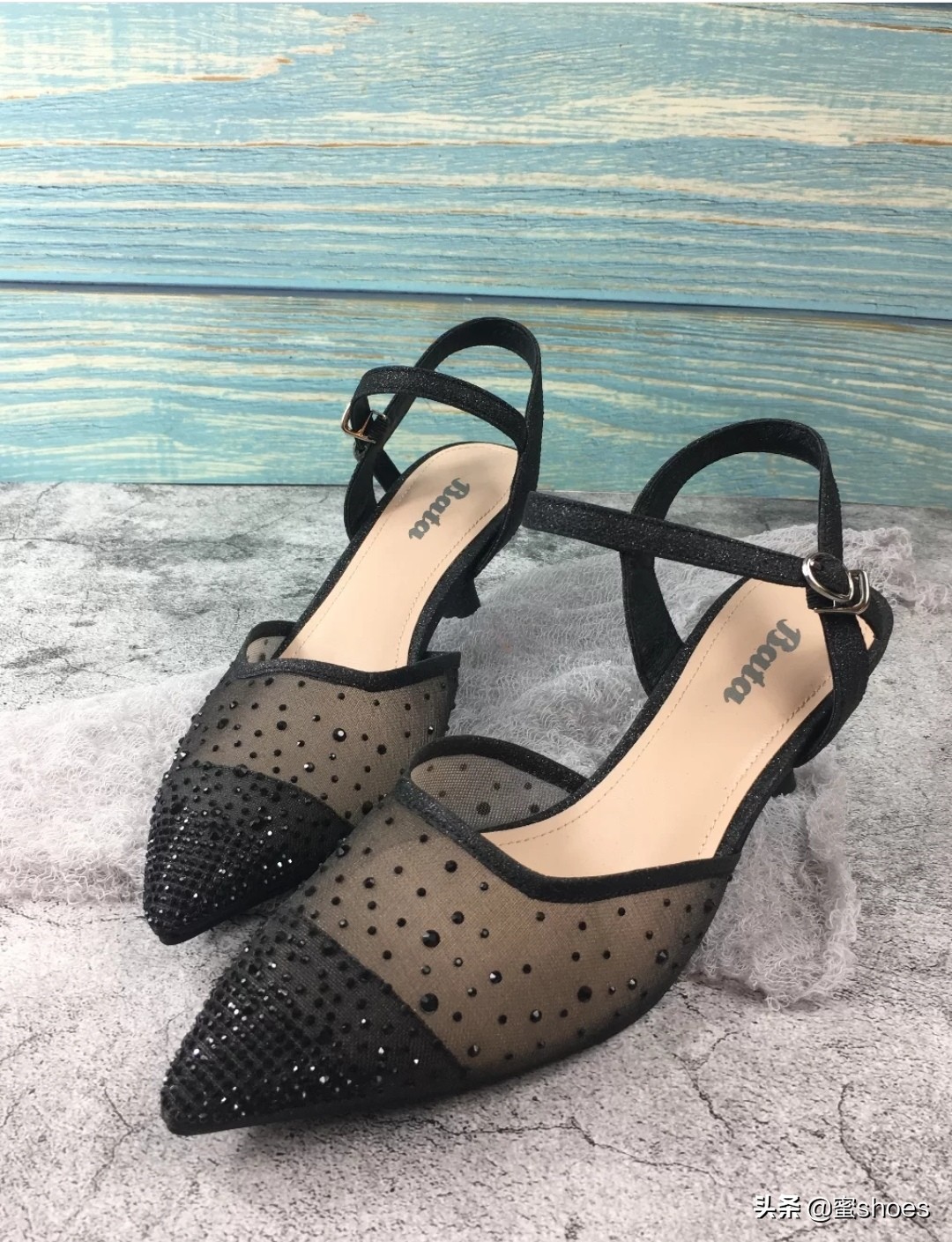 一双好看的高跟凉鞋,银色尖头高跟凉鞋高级穿搭