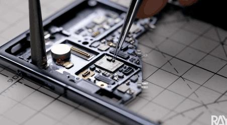 把小米铁蛋爆改成钢铁加鲁鲁的大佬，还曾把手机改造成北京城