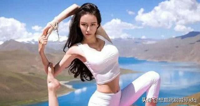 成龙瑜伽老师视频,瑜伽老师被成龙相中