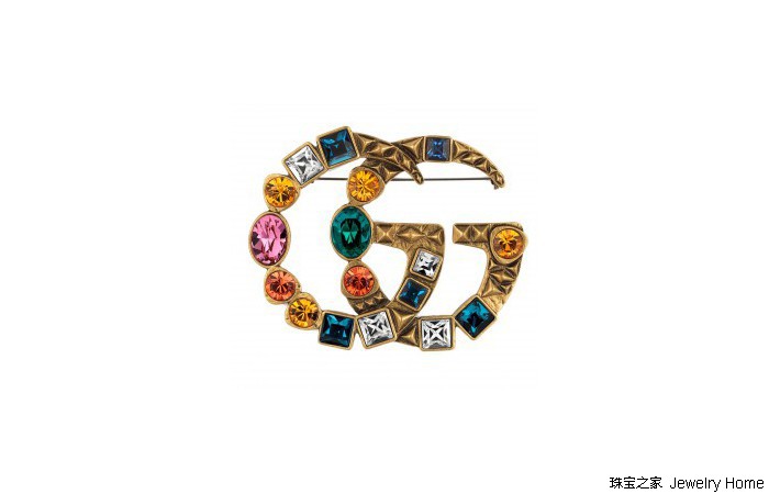 一大一小的胸针的正确戴法,一枚胸针穿出高级感