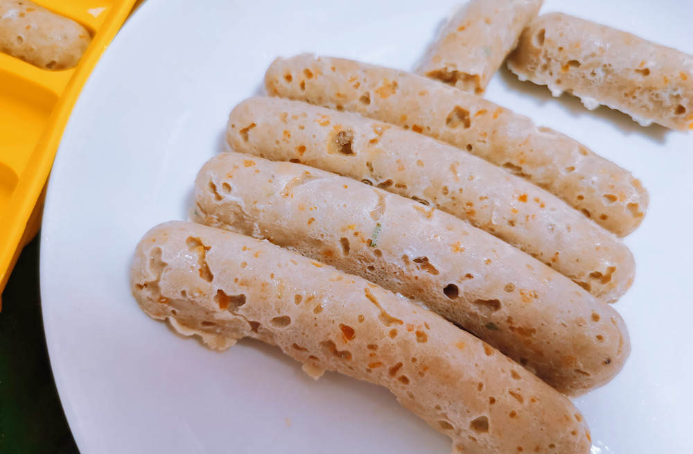自制宝宝肉肠可以加胡萝卜吗,自制宝宝肉肠的家常做法