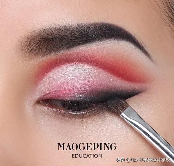 欧式深邃大眼妆怎么画,欧式双眼皮眼妆怎么画干净又高级