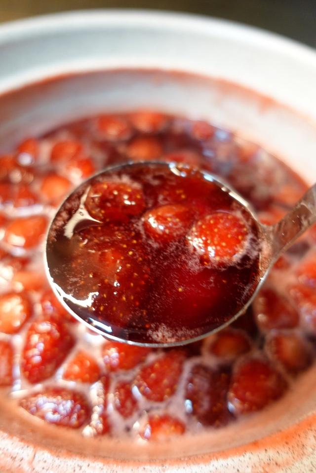 不添加防腐剂的草莓酱,在家做草莓酱儿童型