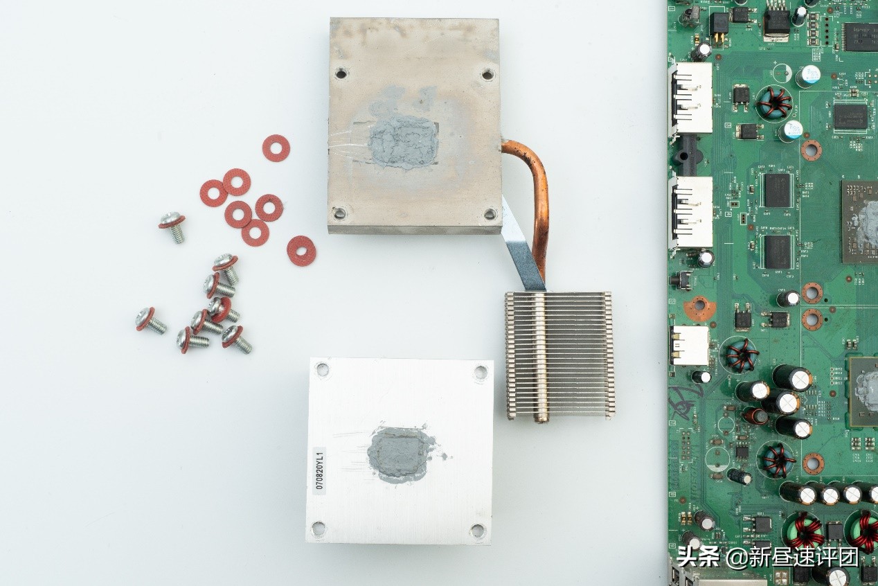 xbox360白色老版怎么拆,xbox360维修视频教程