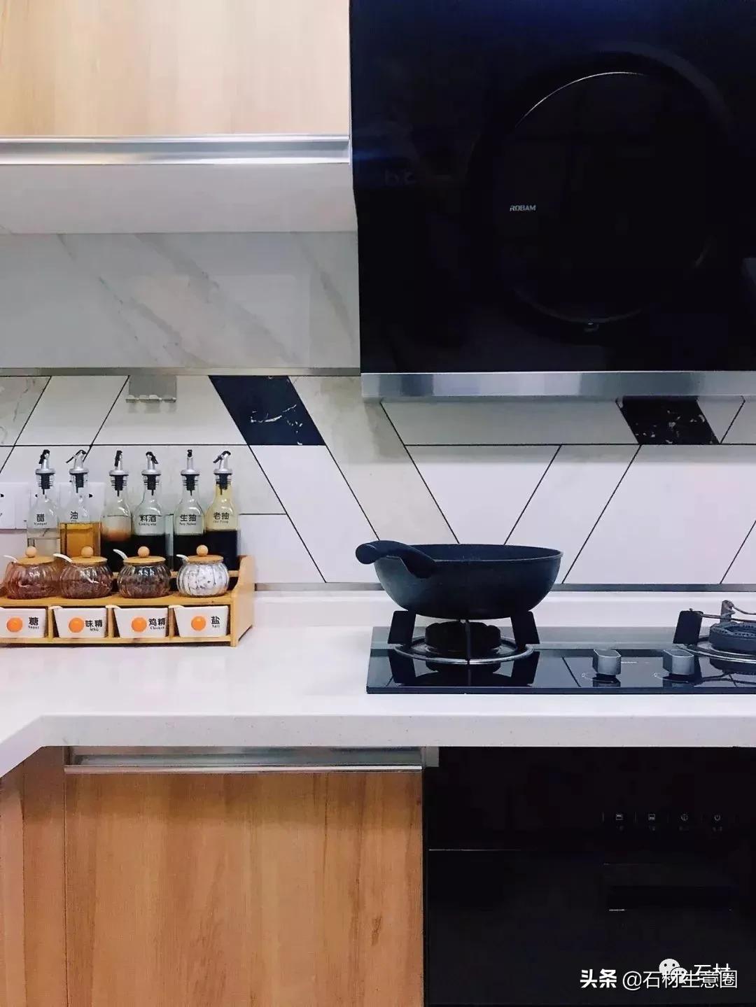 厨房灶台黑色白色柜子效果,黑灰色厨房灶台效果图