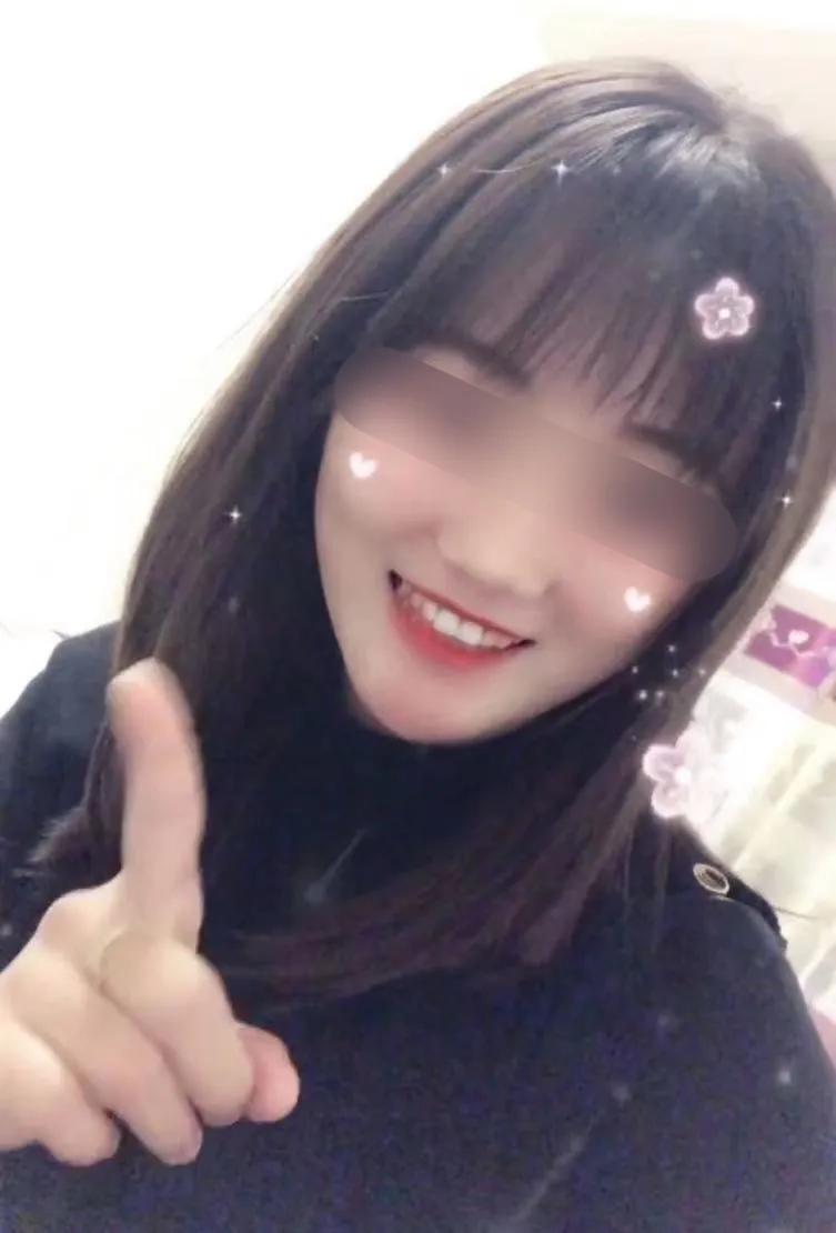 一毕业就进体制,一毕业就进入政坛