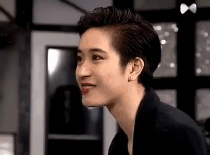 大湾区王菲出场谢霆锋表现,大湾区晚会谢霆锋王菲同台了吗