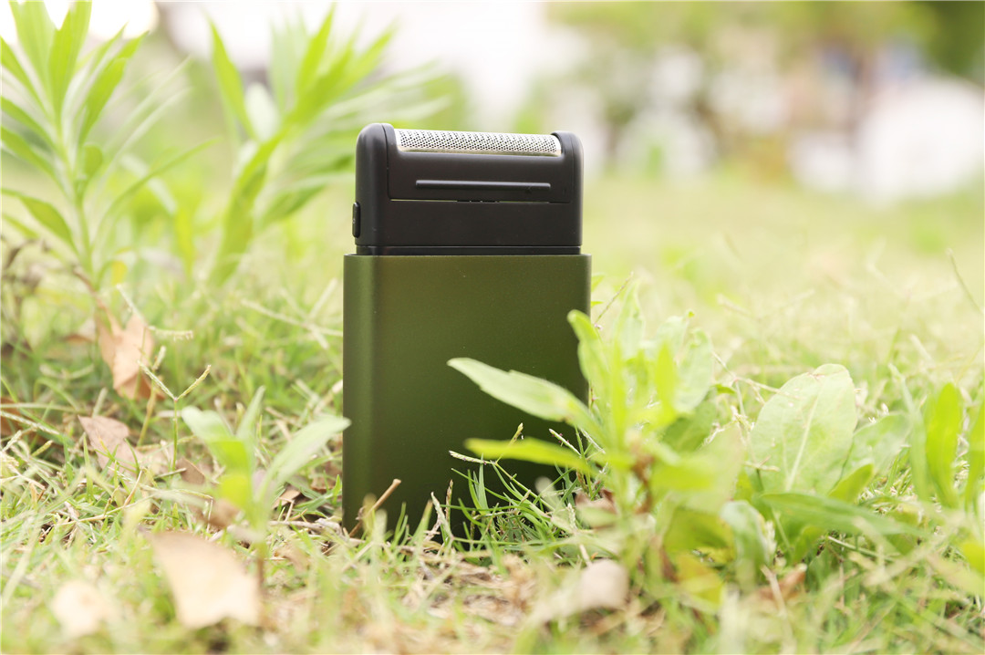 小米须眉便携式剃须刀,剃须刀小米须眉