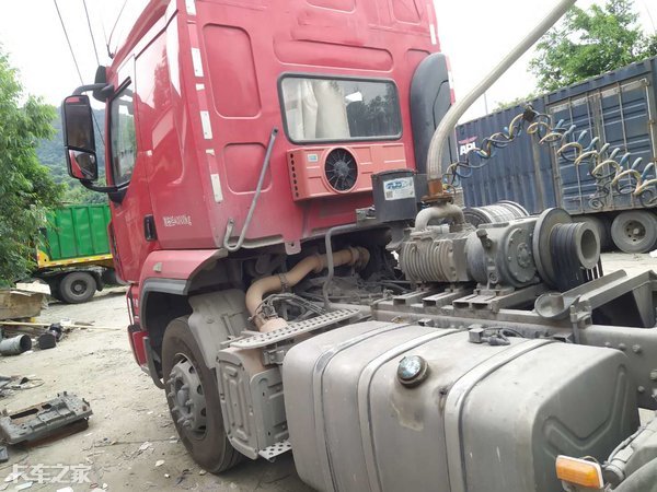 开水泥罐车辛苦吗,开水泥搅拌车挣钱吗