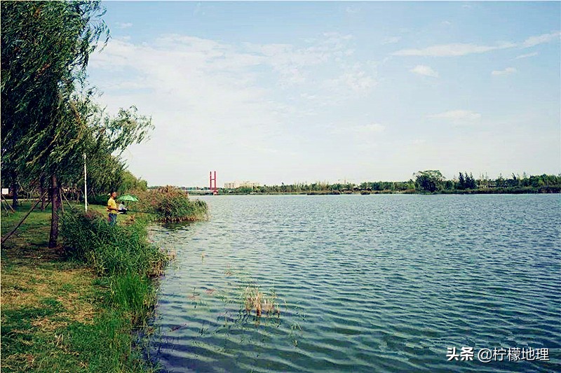 山东菏泽水浒第一城,菏泽很富吗