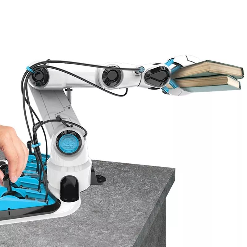 宅家共渡难关,宅家共抗疫情坚持有氧健身