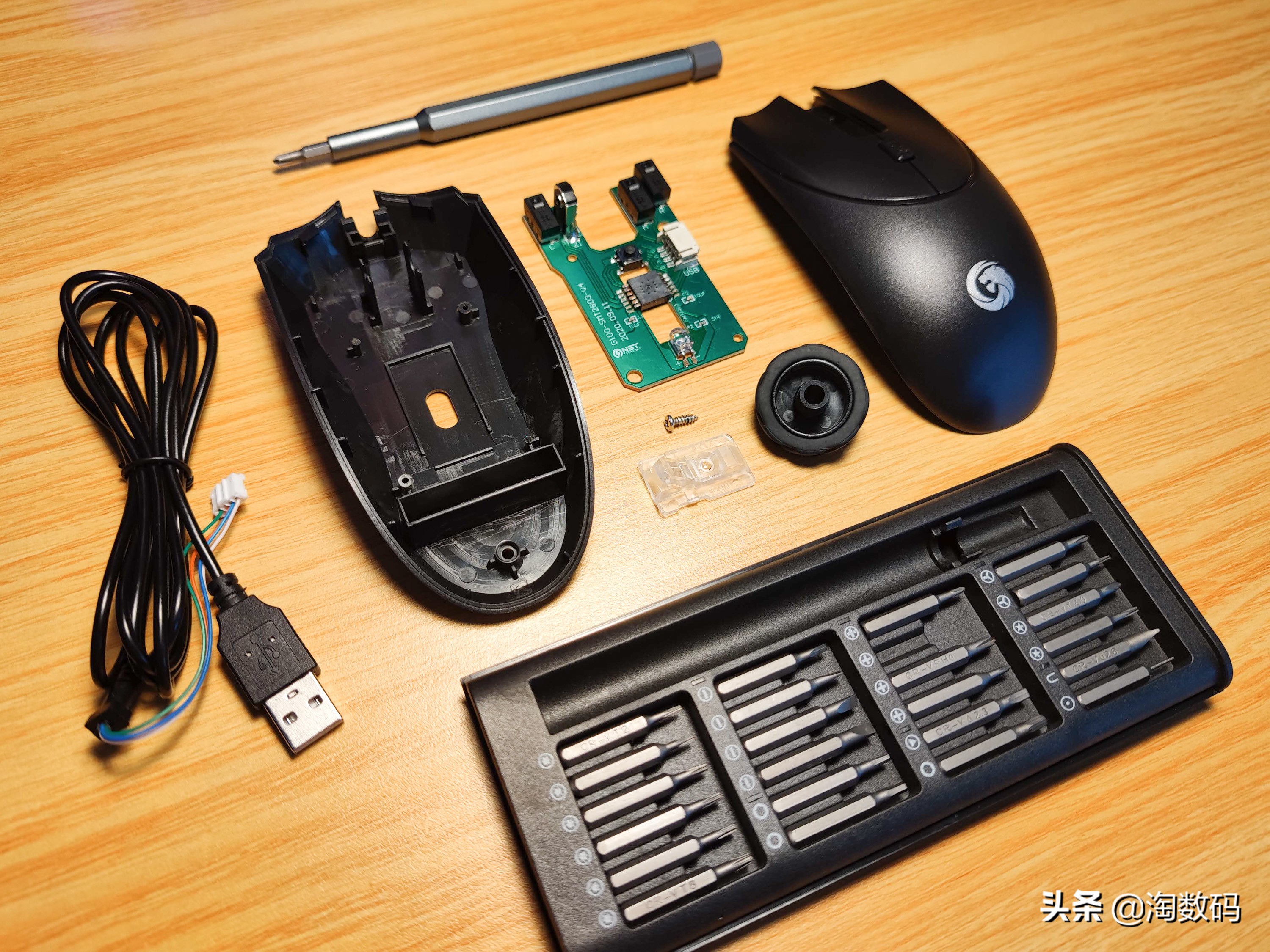 100元左右罗技和雷蛇鼠标测评,雷蛇罗技鼠标测评