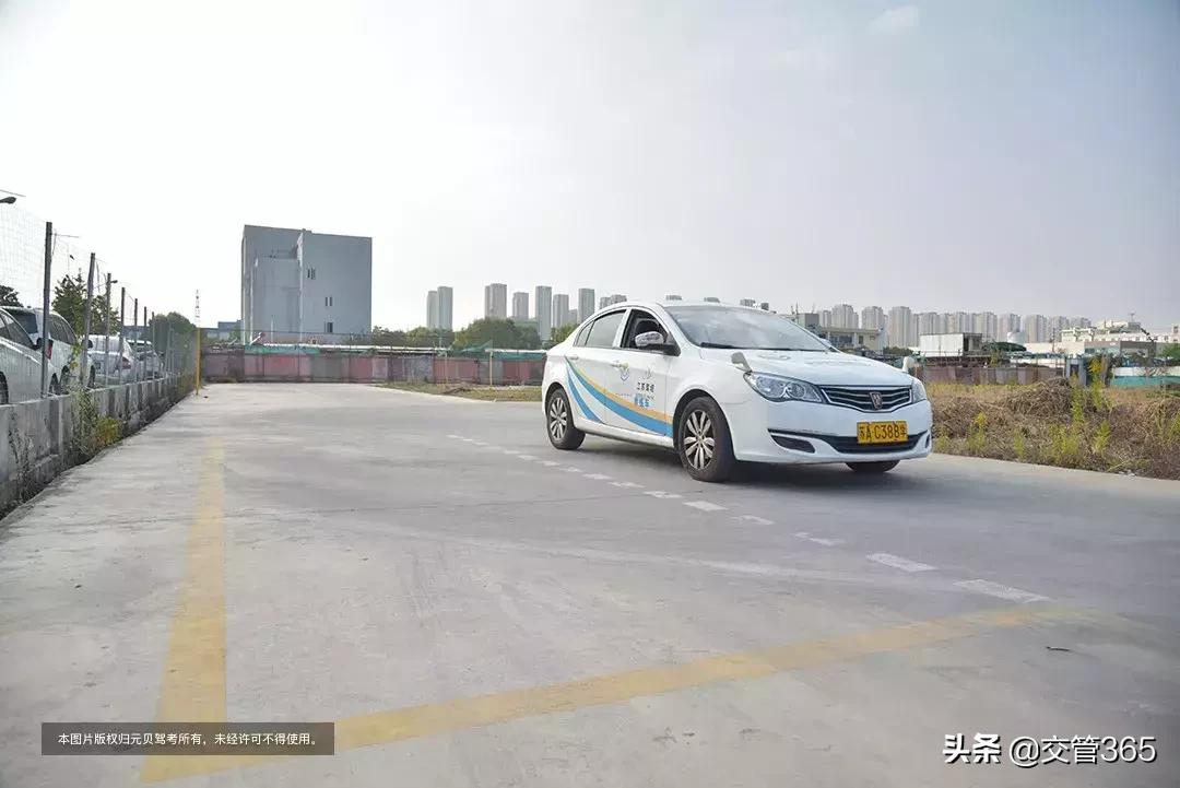 科目二侧方停车最好最简单方法,c2侧方位停车技巧科目二详解