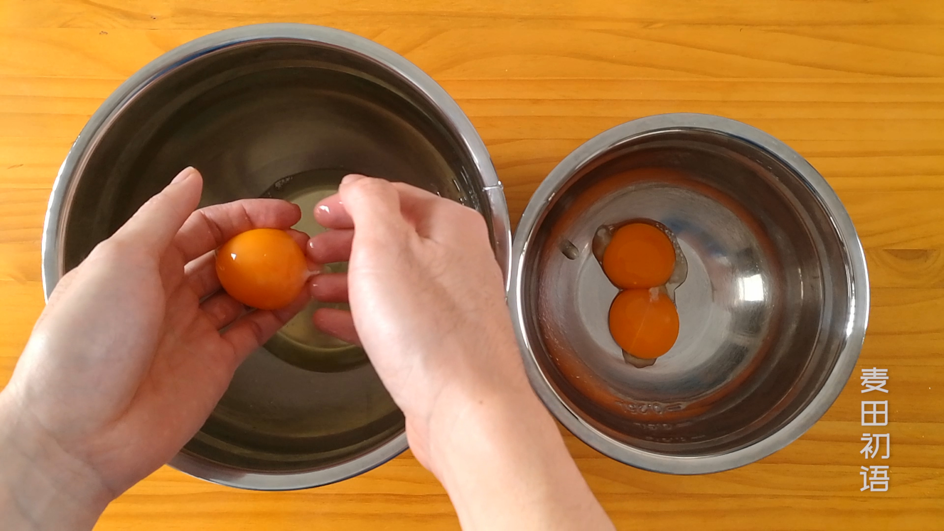 纸杯戚风蛋糕不塌不回缩的诀窍,用纸杯做戚风蛋糕湿乎乎的