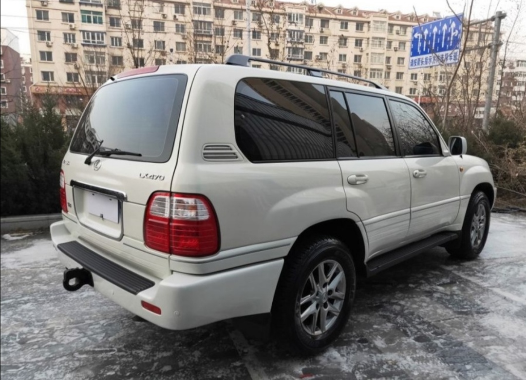 丰田陆巡对比沃尔沃xc60,丰田陆巡和雷克萨斯570哪个好