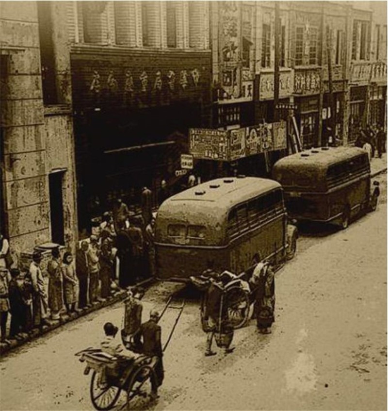 经典情怀老车北京吉普212,北汽212是不是以前的北京吉普