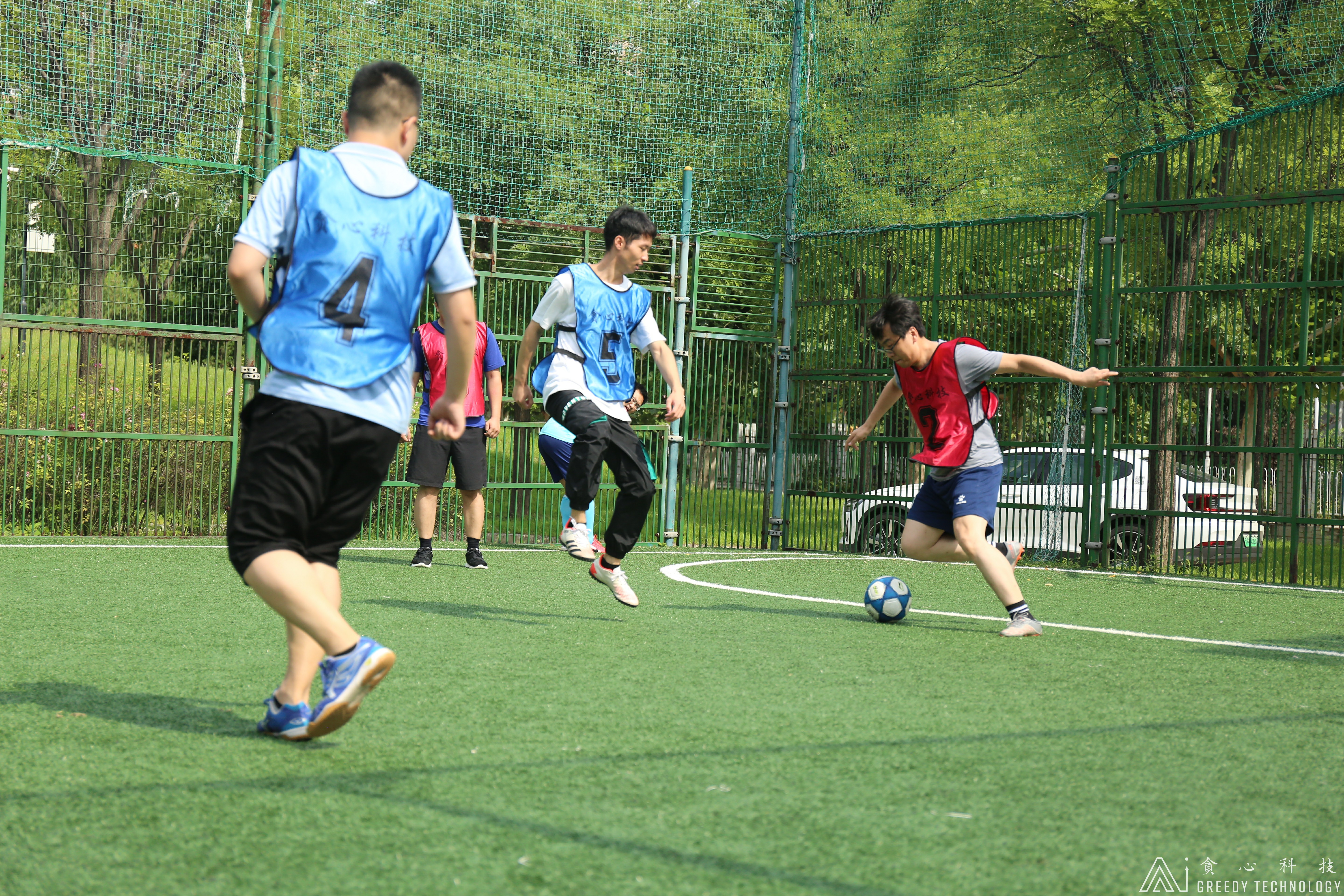 绿茵场上酣畅淋漓,绿茵赛场上酣畅淋漓