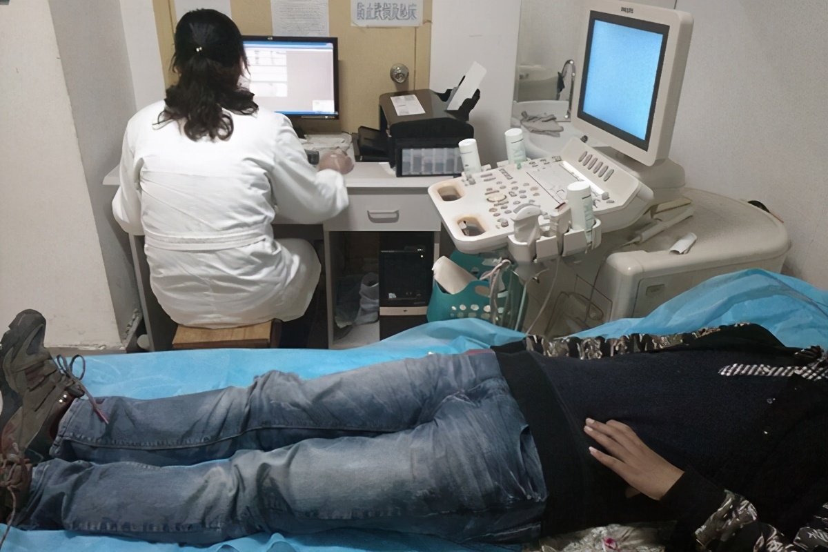 胆红素偏高与月经期有因素吗,关于胆红素偏高原因及治疗方法