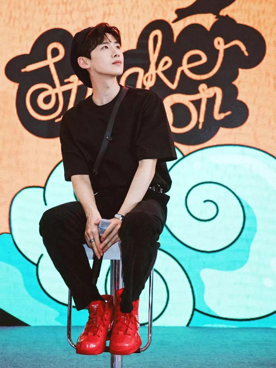 AJ、Yeezy谁更受欢迎？鞋头的本质也是球鞋复读机？