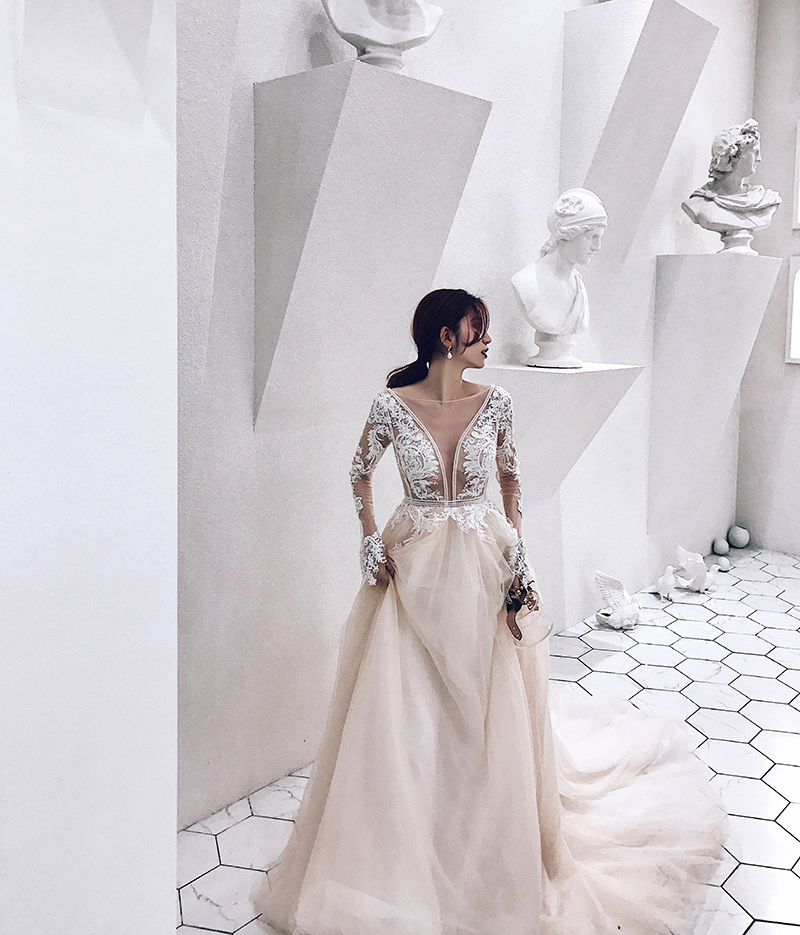 参加年会晚礼服必备,年会穿晚礼服可以做什么活动