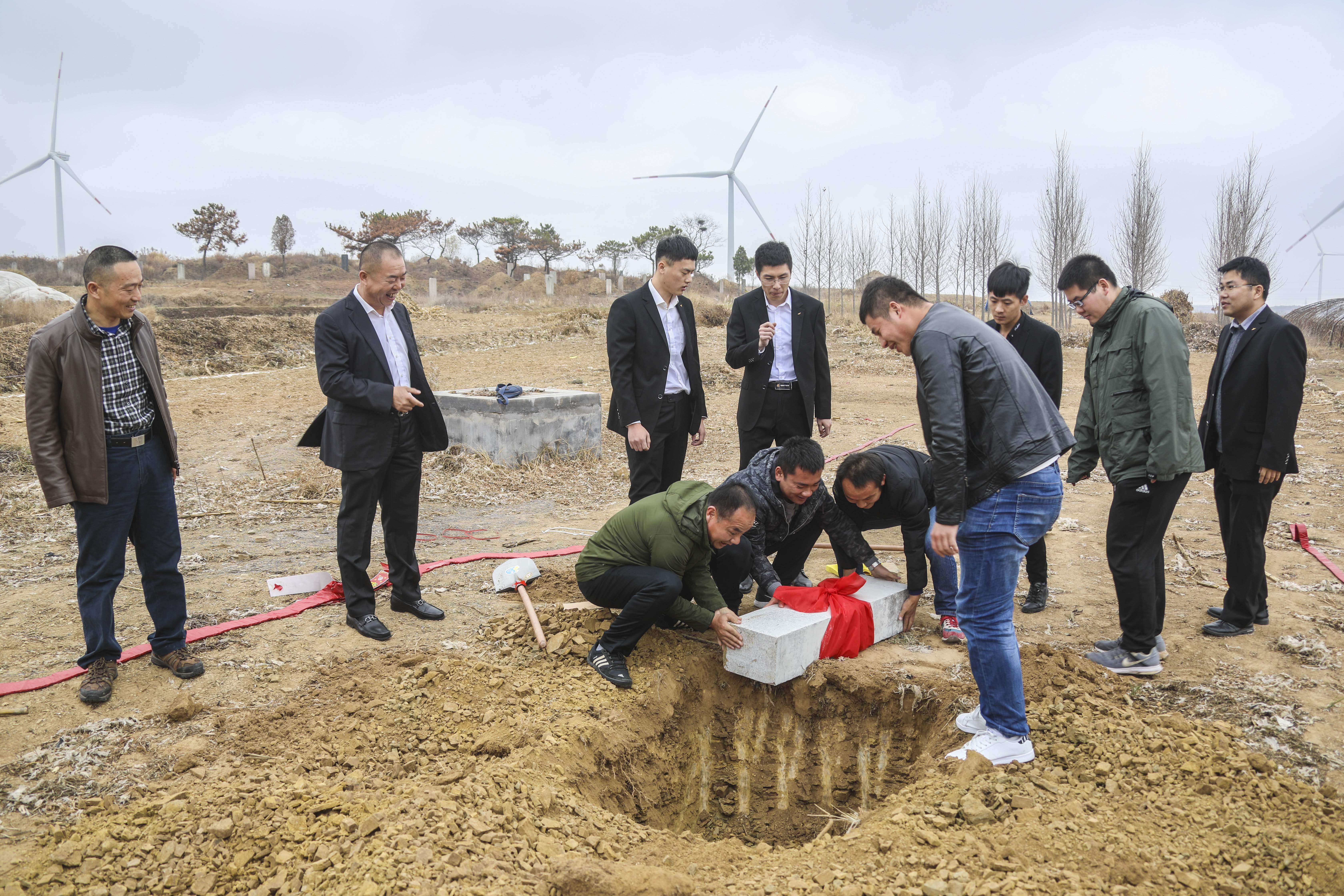 乡村惠民工厂初冬如花绽放,青岛“瑞联合”进荒庄村办厂造福乡梓
