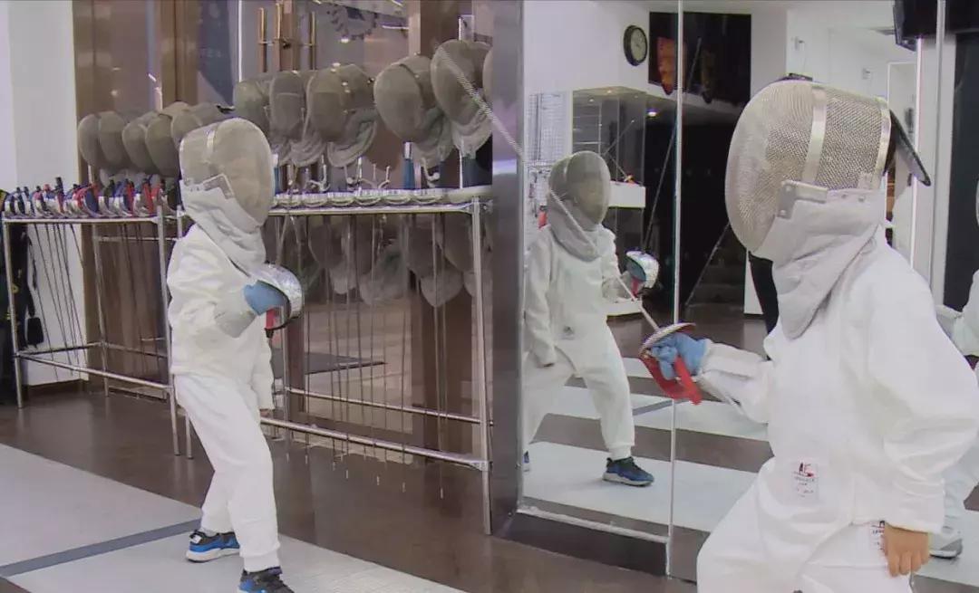 格斗中的芭蕾比赛,格斗芭蕾舞