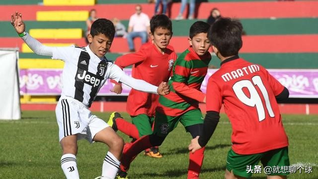 c罗和迷你罗的温情时刻,虎父无犬子60到100集