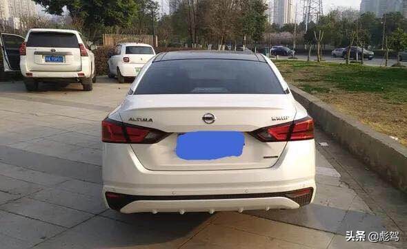 日系天籁2.5试驾视频,日产天籁2.0自吸深度测评