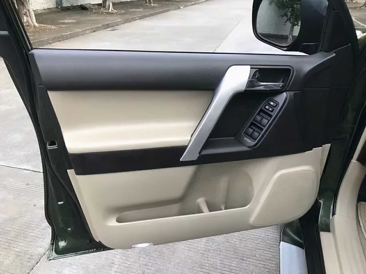 2005年丰田霸道4000vx越野,丰田霸道4000vx顶配越野视频