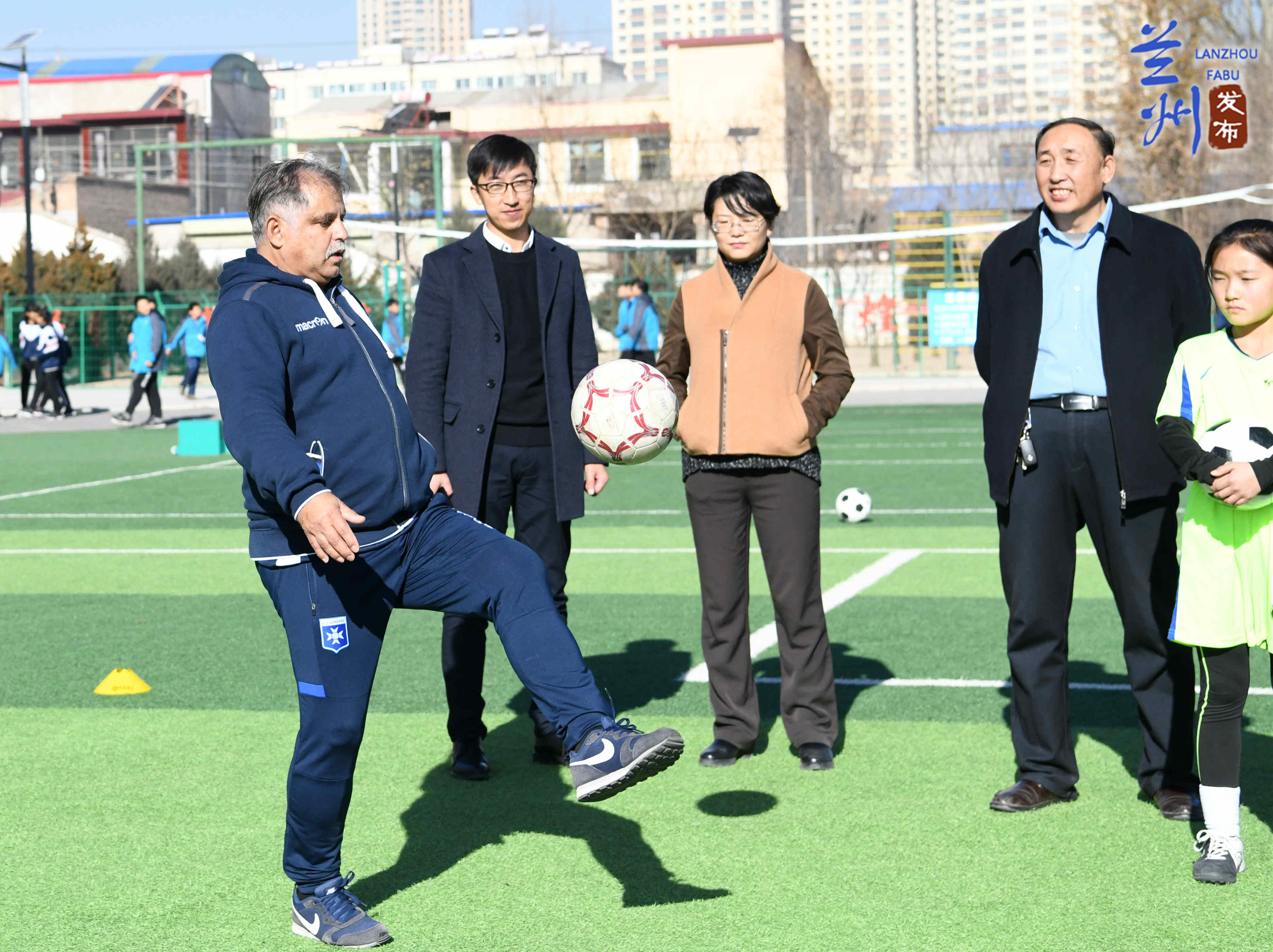 法国欧塞尔足球俱乐部教练培训榆中中小学足球教师、足球队