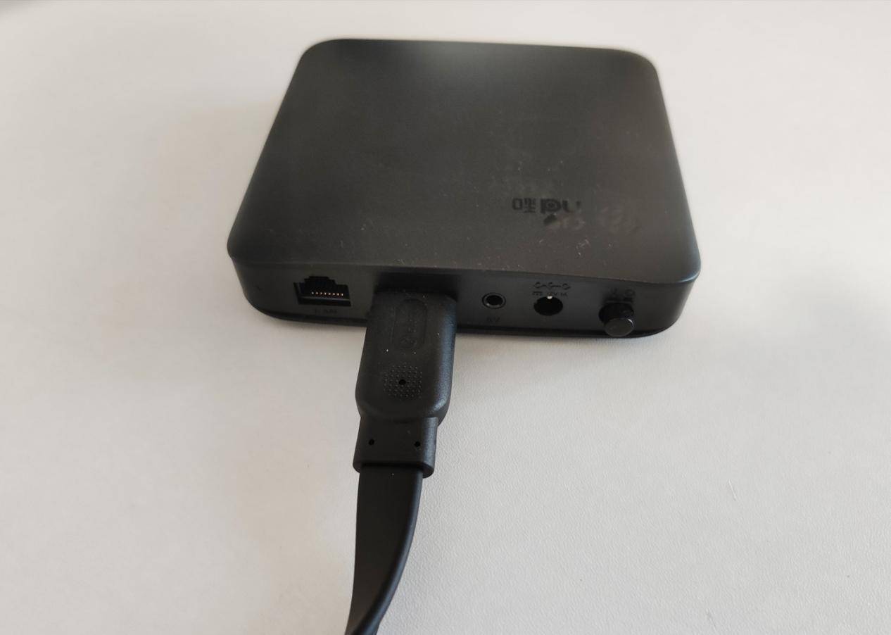 hdmi转换vga延长线,hdmi转换vga与vga转hdmi通用吗