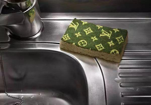 有钱人的生活想象不到,有钱人的生活普通人想象不到