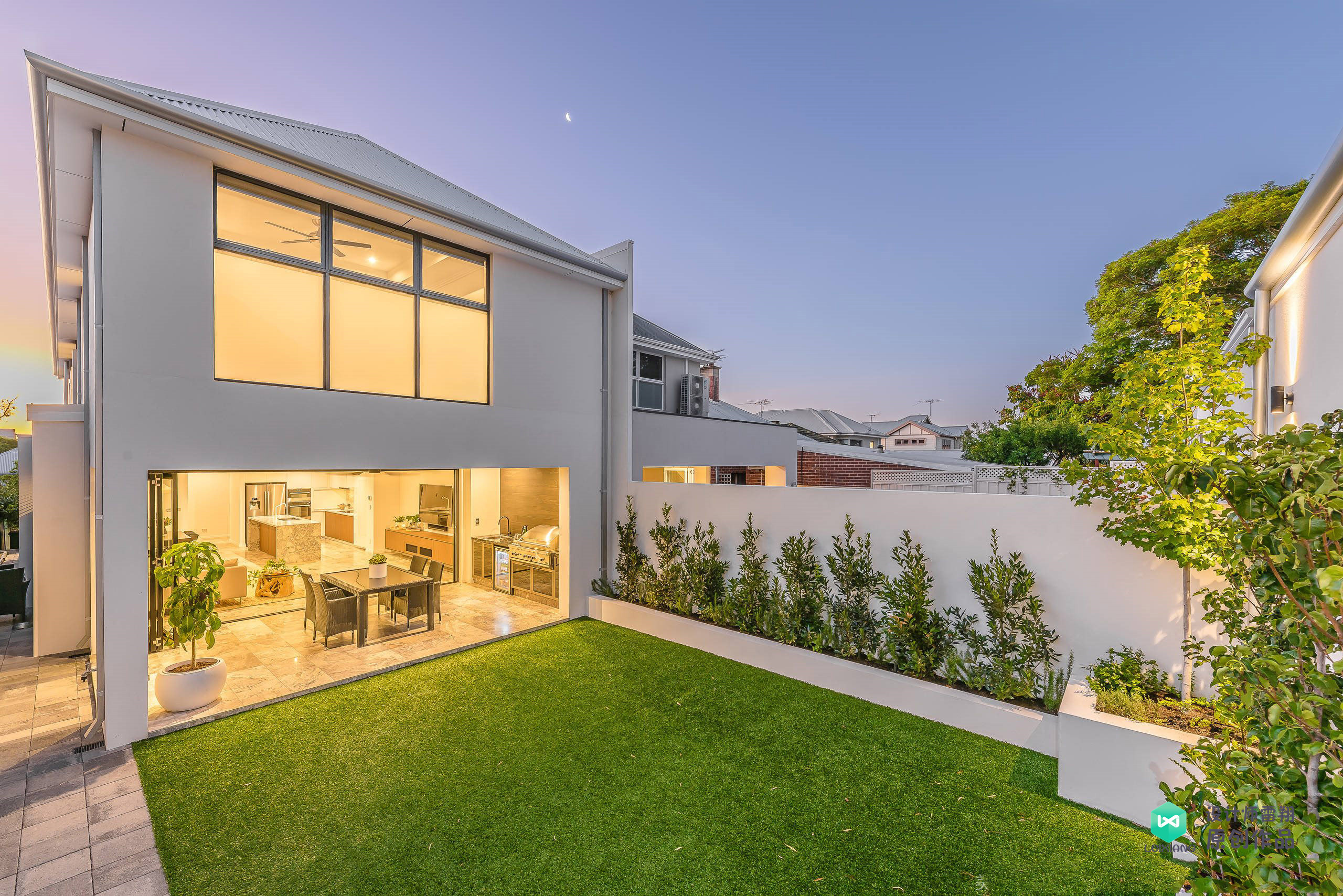 草皮铺设有几种办法,庭院草皮如何铺设