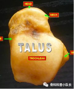 打篮球崴脚怎么处理热敷还是冷敷,崴脚超过48小时是热敷还是冷敷