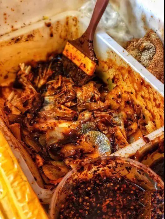 沈阳人有多爱吃鸡架,沈阳人为什么喜欢吃鸡架