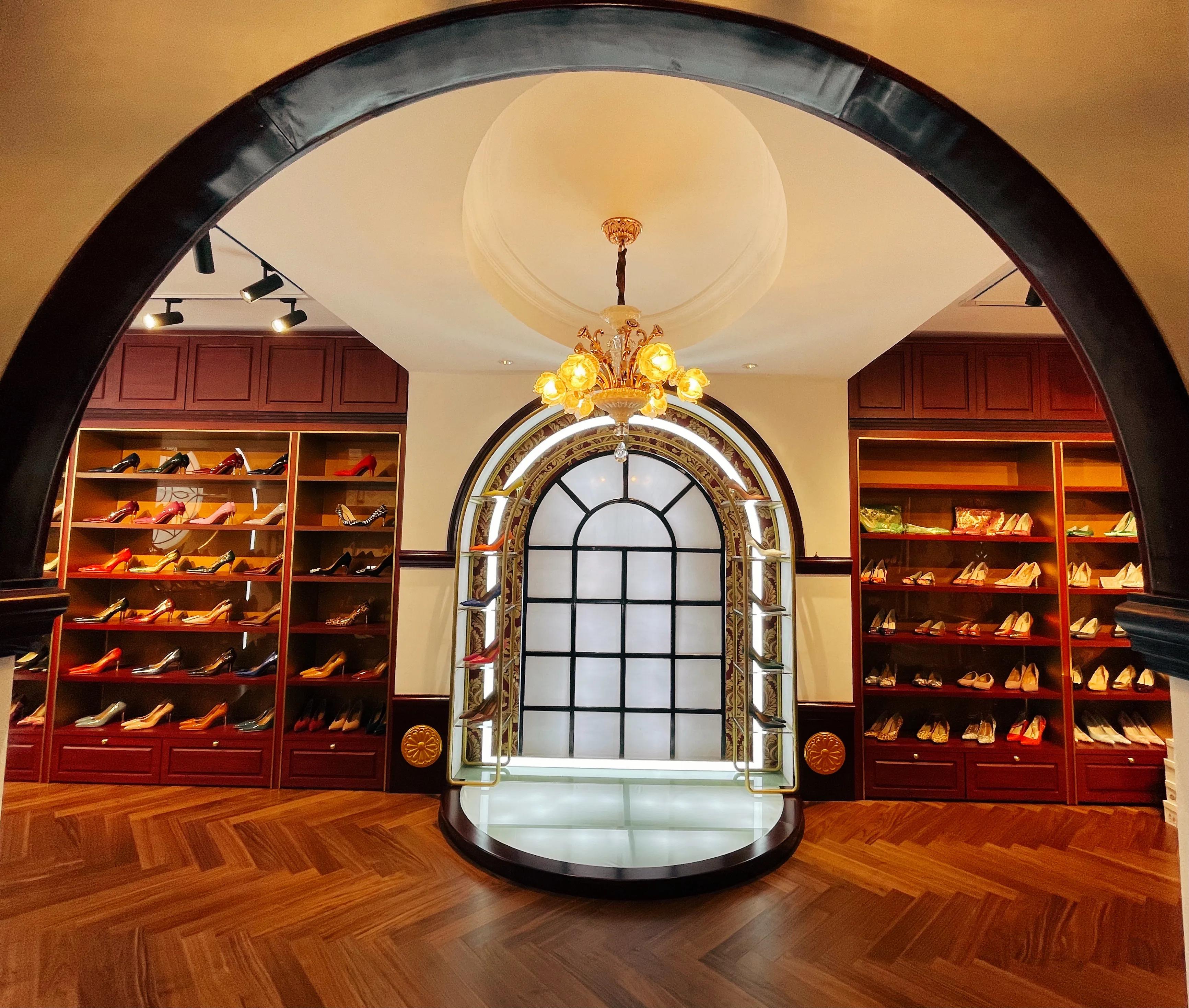 刺桐花开巨型雕塑,静待刺桐花开全文