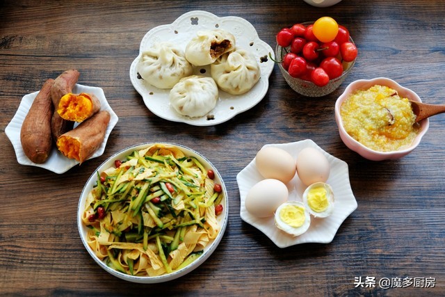 妈妈每天六点起，亲手做早餐，七天不重样！网友：这家孩子真幸福