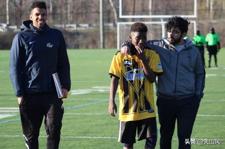 足球是一个共同的目标——年轻的难民如何通过足球找到归属和机会