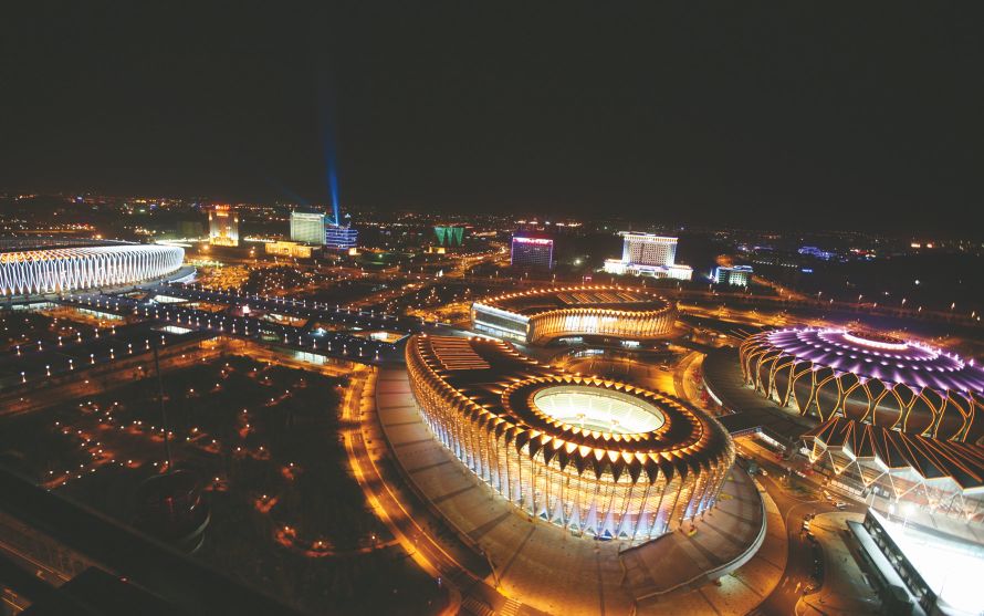 行路难不忘报国,中超球队体育场