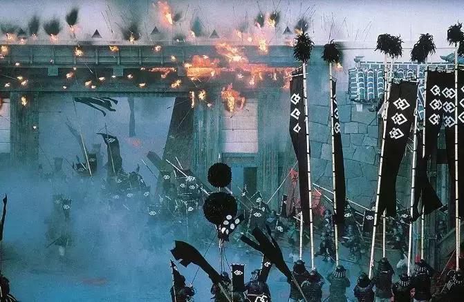 世人说我的爸爸是神，但他就是个普通人