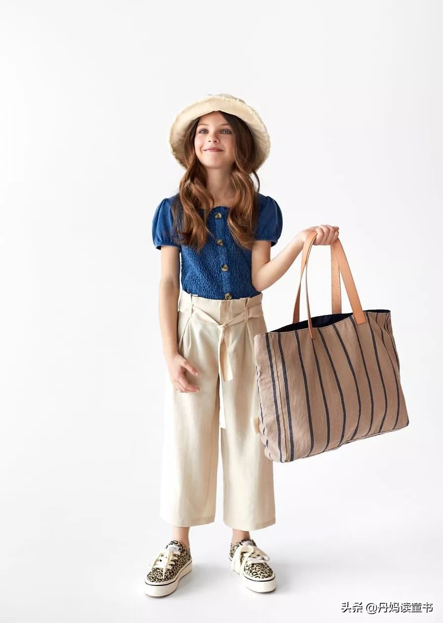 夏季流行的裙子童装,夏天连衣裙短袖童装