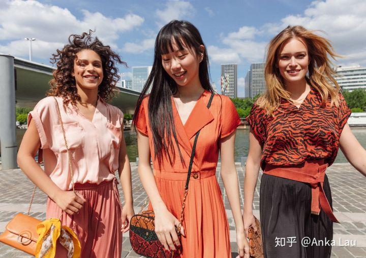 有哪些小众品牌好穿的衣服,有哪些值得推荐的大牌衣服