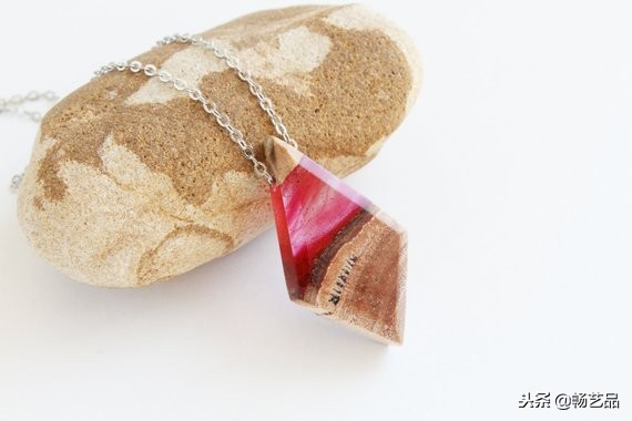 如何用水晶滴胶自制项链,手工滴胶项链教程