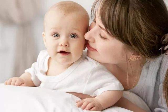 奶粉乳铁蛋白真的能提高免疫力吗,一罐奶粉就能满足宝宝的需求