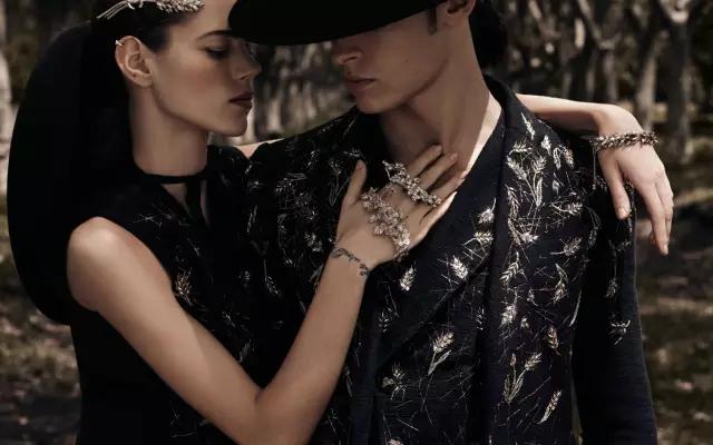 香奈儿文案整个冬天的温暖,香奈儿文案经典句子