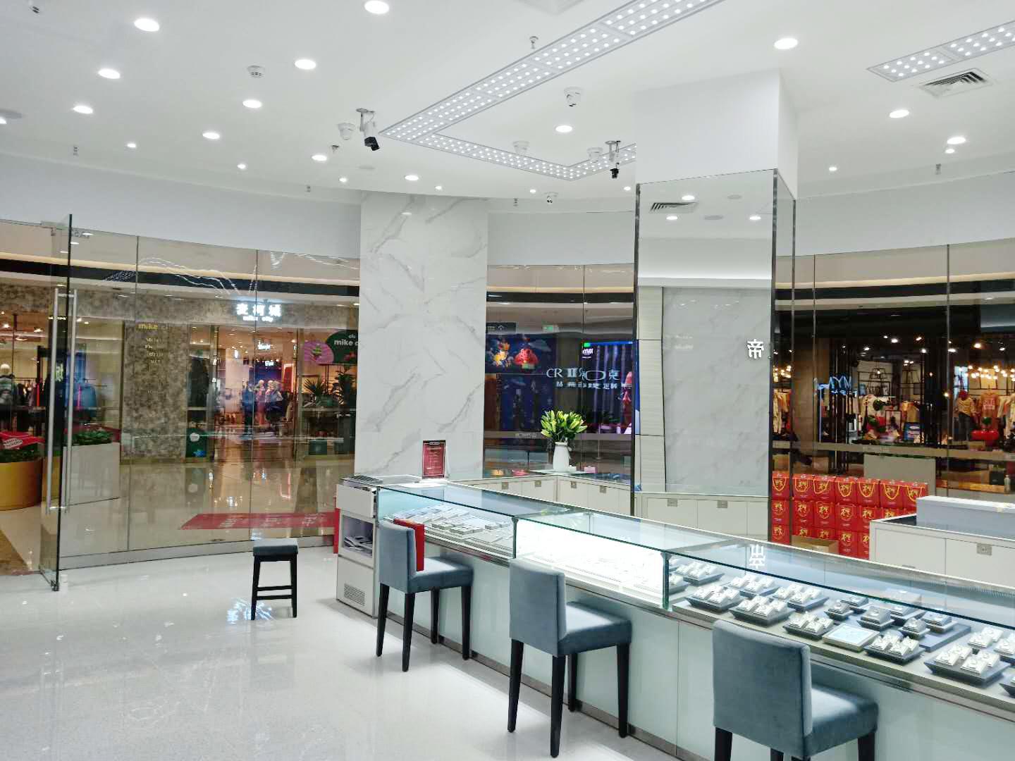 crd克徕帝黄金吾悦广场,crd克徕帝柳州城中万达广场店