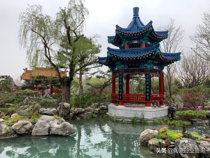 画世园会墙绘图,世园会陶瓷花墙