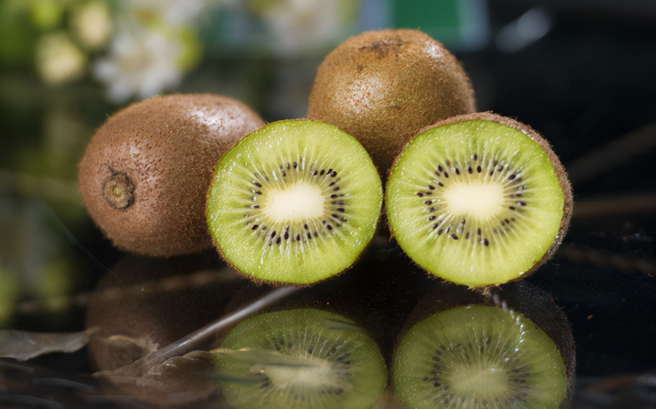 女性每天服用一片叶酸，坚持一段时间，身体会有哪些收获？了解下