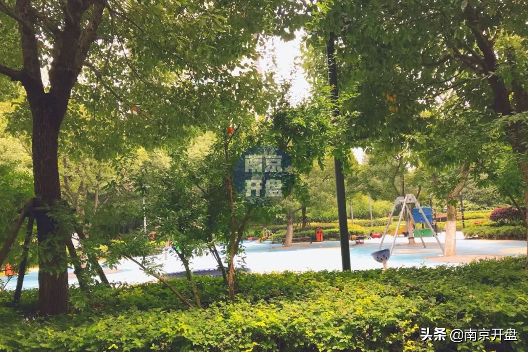 8.3万/㎡成交！今天实探仁恒次新房，实景美炸了